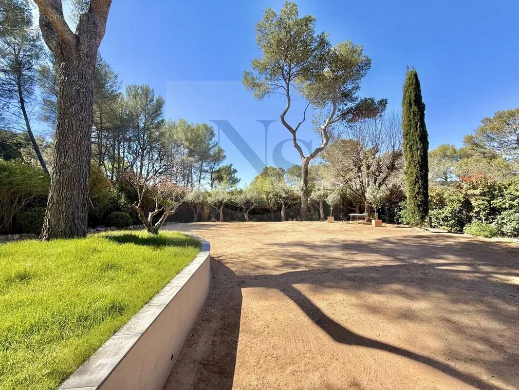 Maison à AIX-EN-PROVENCE