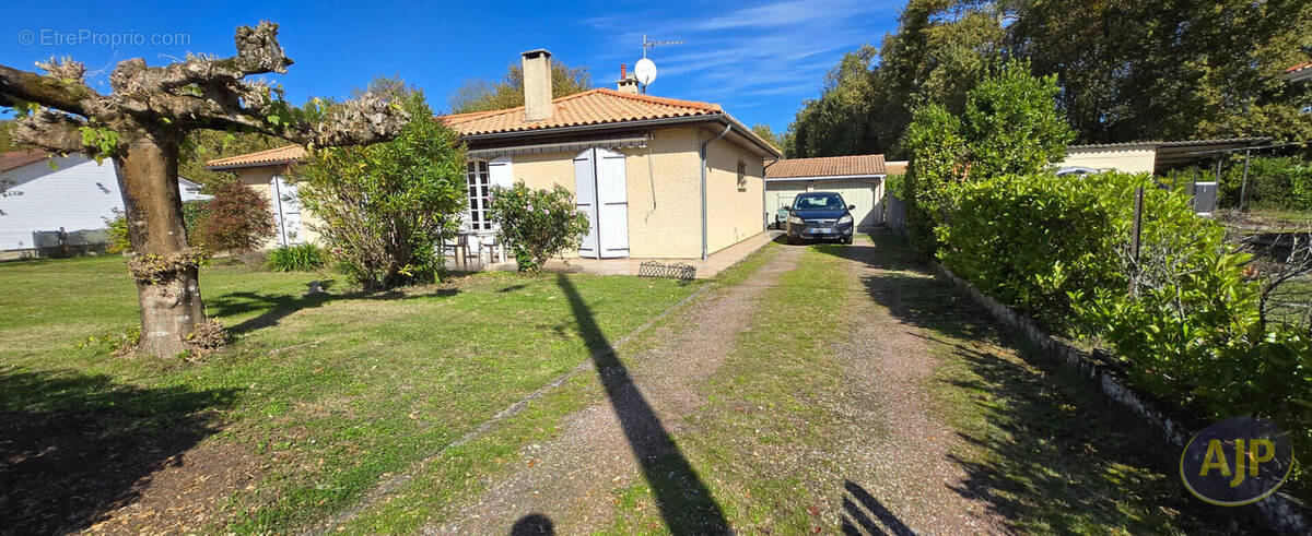 Maison à MARTIGNAS-SUR-JALLE