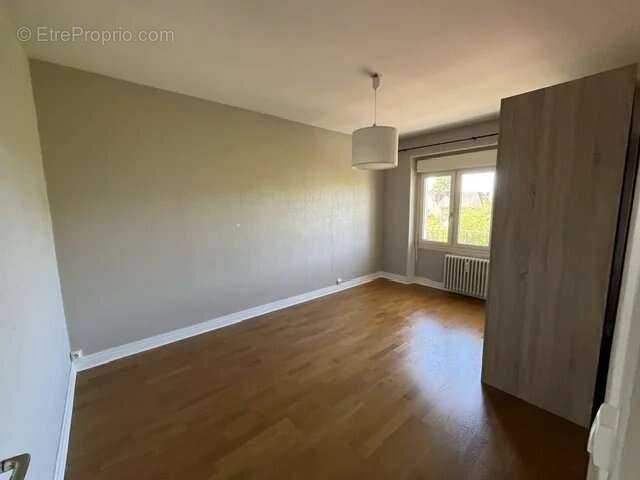Appartement F2 quartier Victor Hugo - photo 5