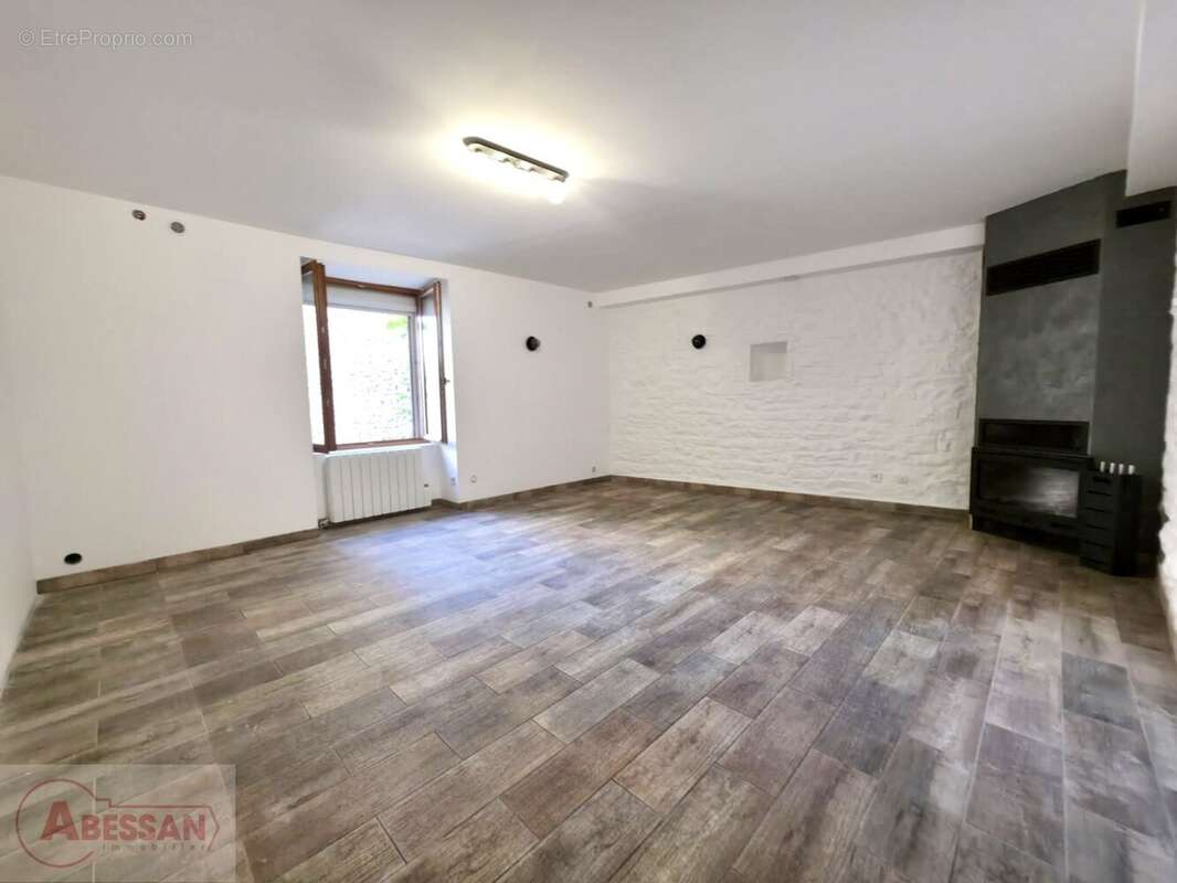 Maison à SAINT-HIPPOLYTE-DU-FORT