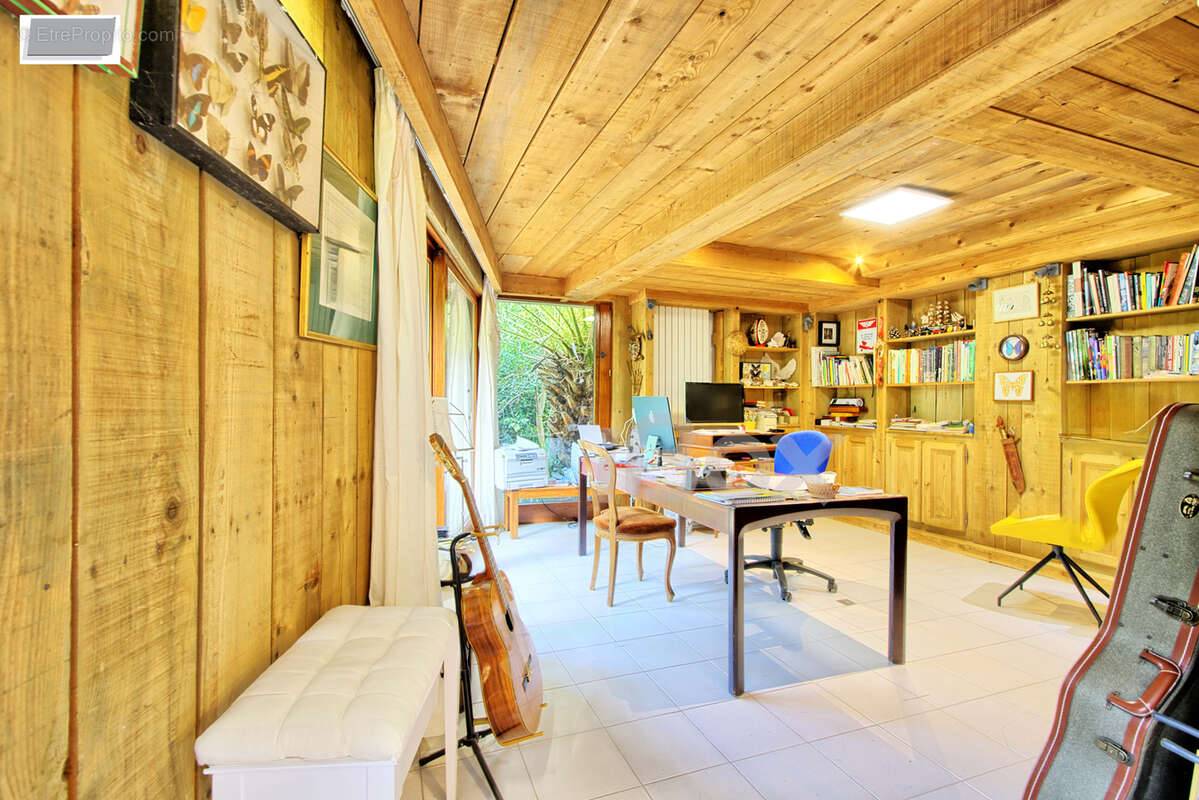 TOULON, Ameniers, superbe maison sur 959m2 de terrain arboré - photo 21