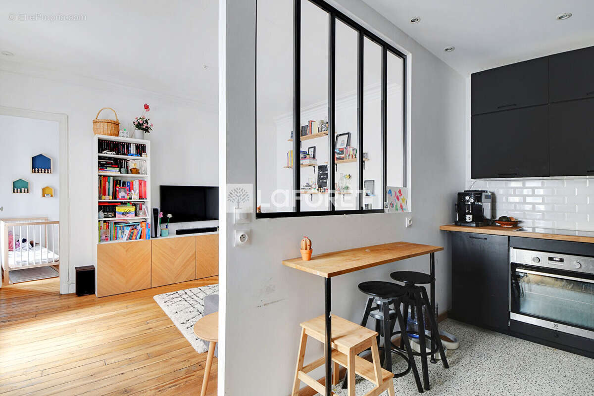 Appartement à PARIS-18E