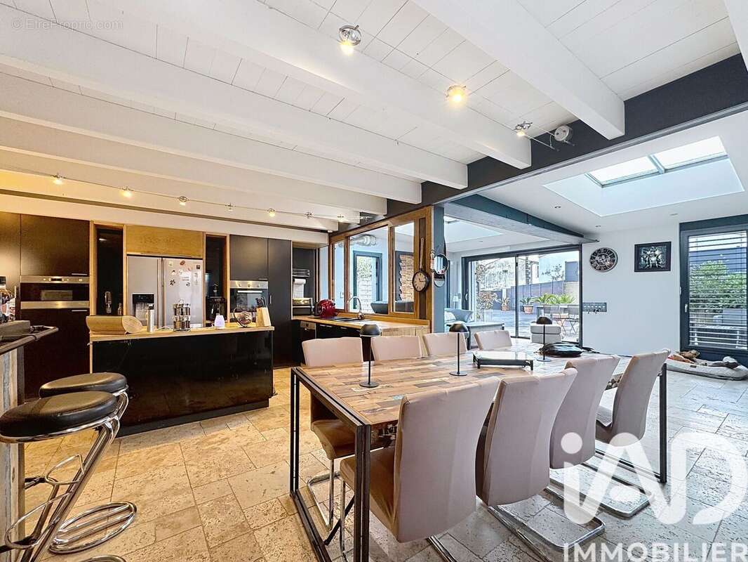 Photo 4 - Maison à VERINES