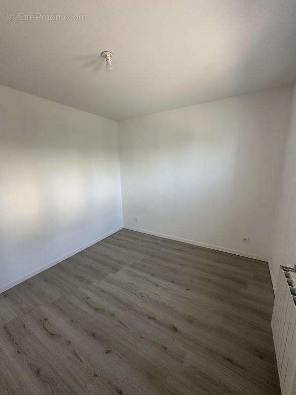 Appartement T3 de 48.5 m² en bon etat avec jardin de 70 m² - photo 8
