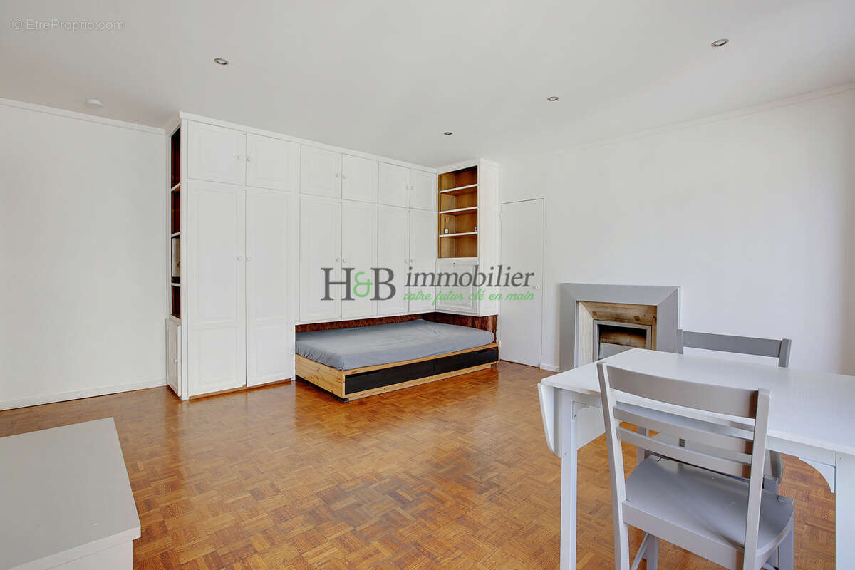 Appartement à PARIS-12E