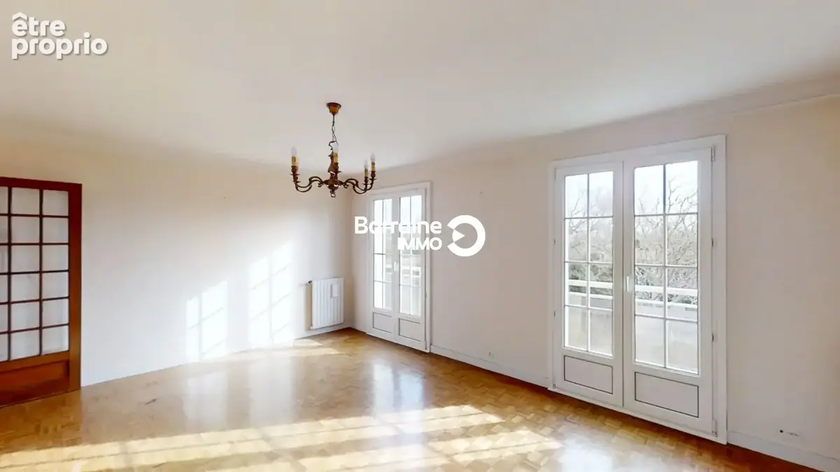 BARRAINE IMMO - A VENDRE : Maison familiale avec grand terrain arboré de 2 123 m² - Réf : CR00234 - photo 4