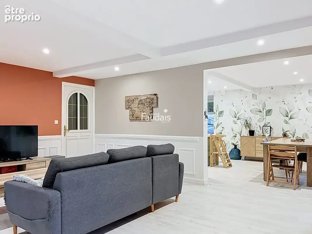Maison 4 pièces 110 m² à vendre à Quettreville-Sur-Sienne (50660) - photo 5
