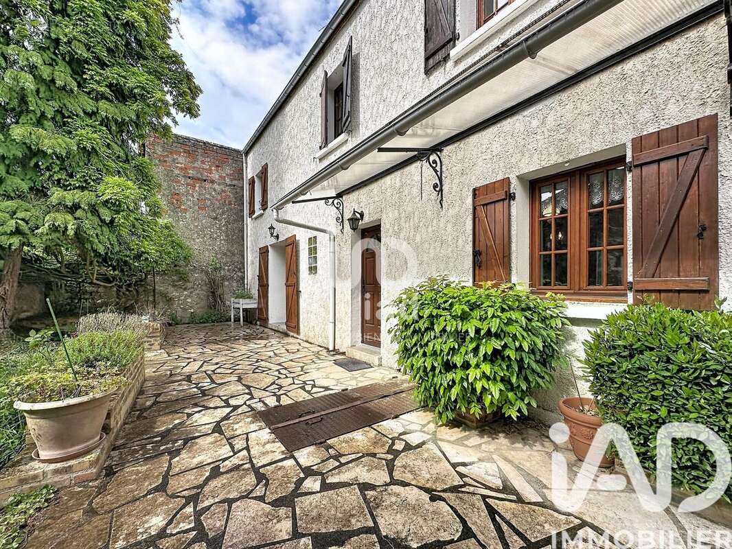 Photo 3 - Maison à CHAMPAGNE-SUR-SEINE