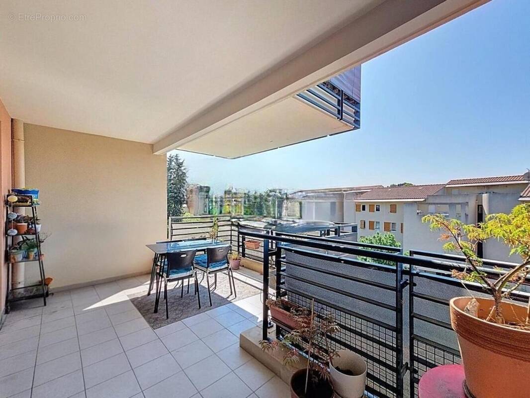 Photo 1 - Appartement à MARSEILLE-14E