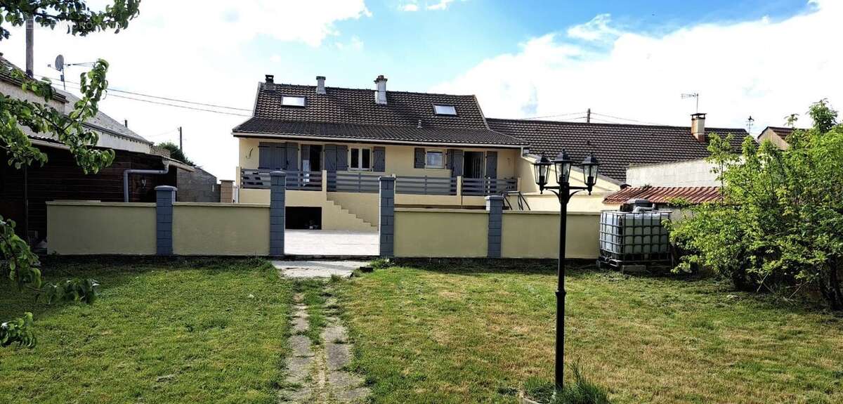 Maison à ENGENVILLE