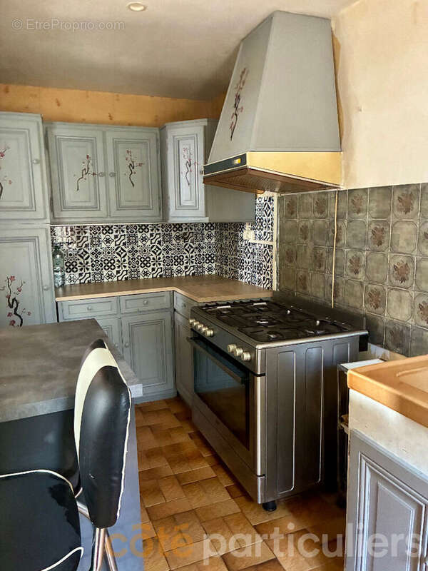 Maison à VALLON-EN-SULLY