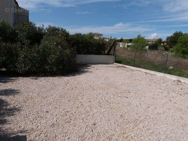 Maison à MOUSSAN