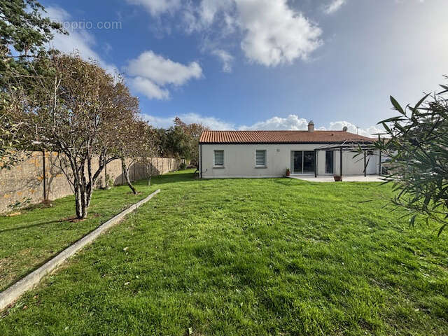 Maison à TALMONT-SAINT-HILAIRE