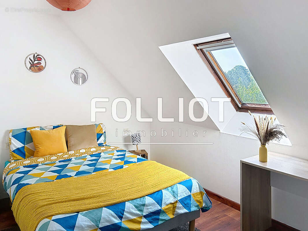 Maison à DRAGEY-RONTHON