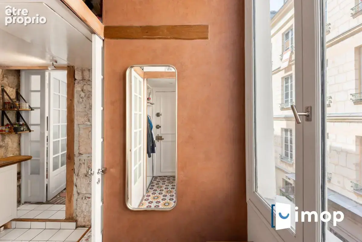 Idéalement placé. Ambiance contemporaine avec charme de l'ancien - photo 15