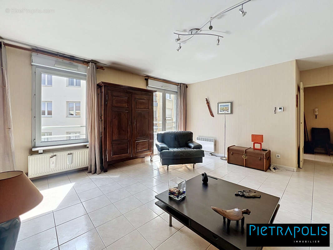 Appartement à OULLINS