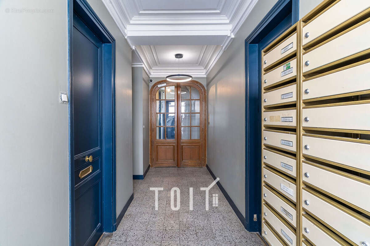 Appartement à PARIS-7E
