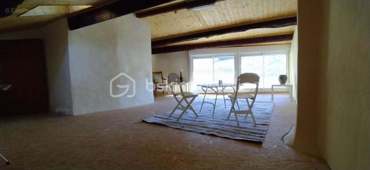 Maison de 100m² - 3 chambres - accès véhicule, cave 35m² - Cœur de THOARD - photo 14