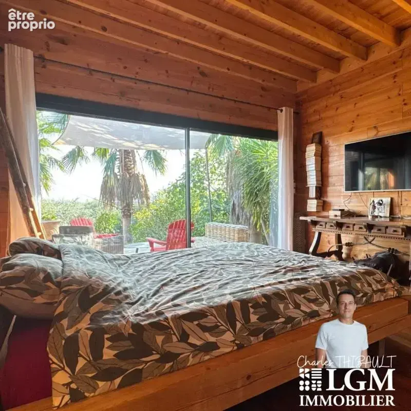 Bellegarde – Villa bioclimatique de plain-pied, piscine à débordement et vue dominante - photo 11