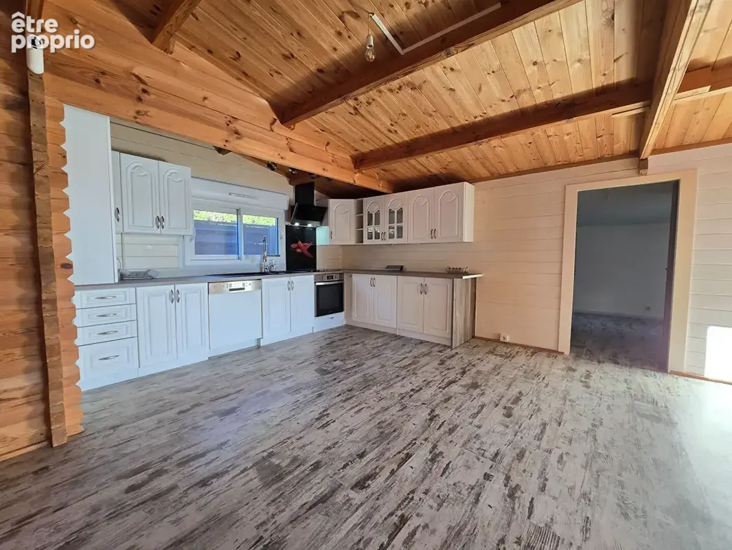 Chalet de 111 m² sur terrain de 232 m² - Lac de Pareloup - Arvieu - photo 8