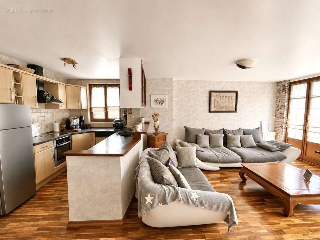 Appartement à VIZILLE