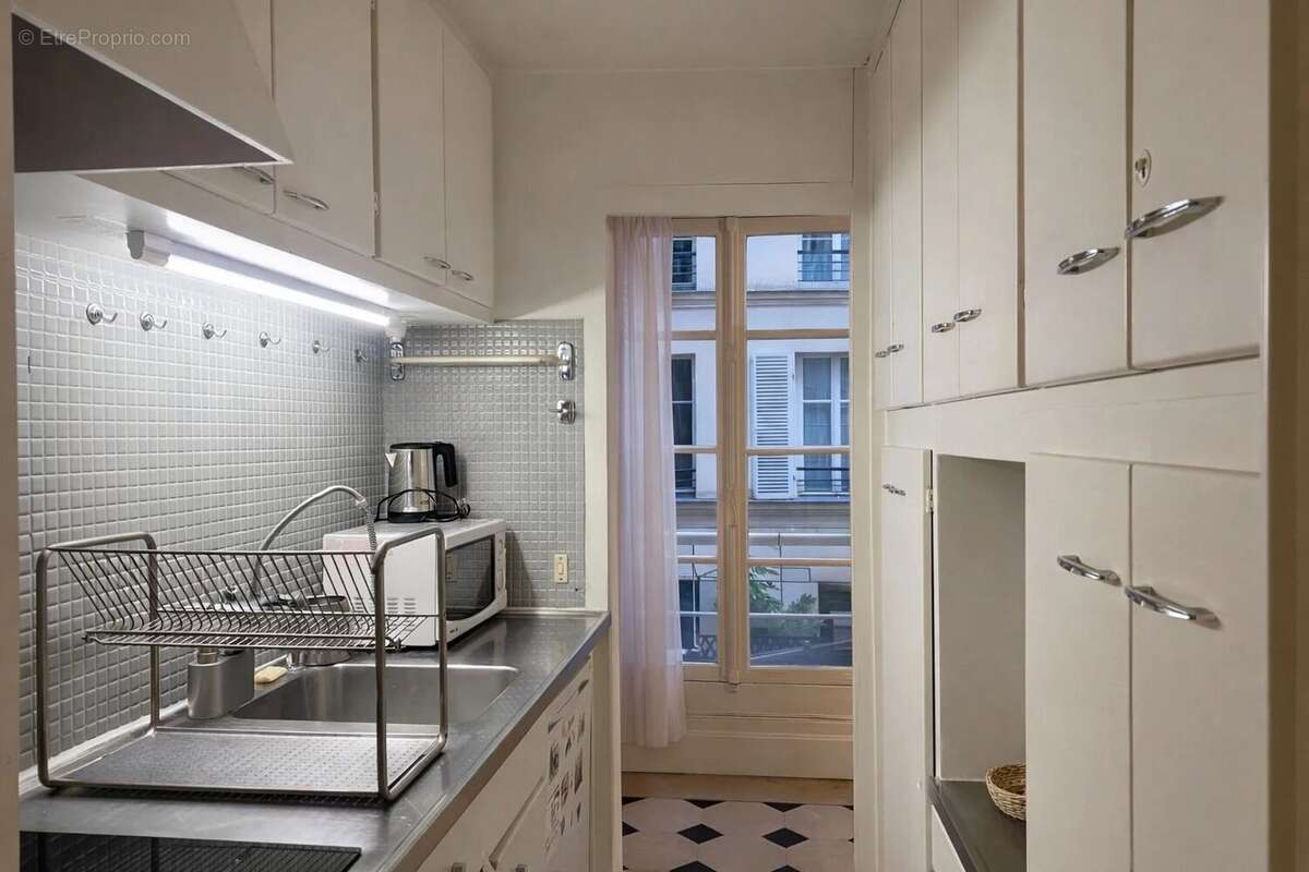 Appartement à PARIS-6E