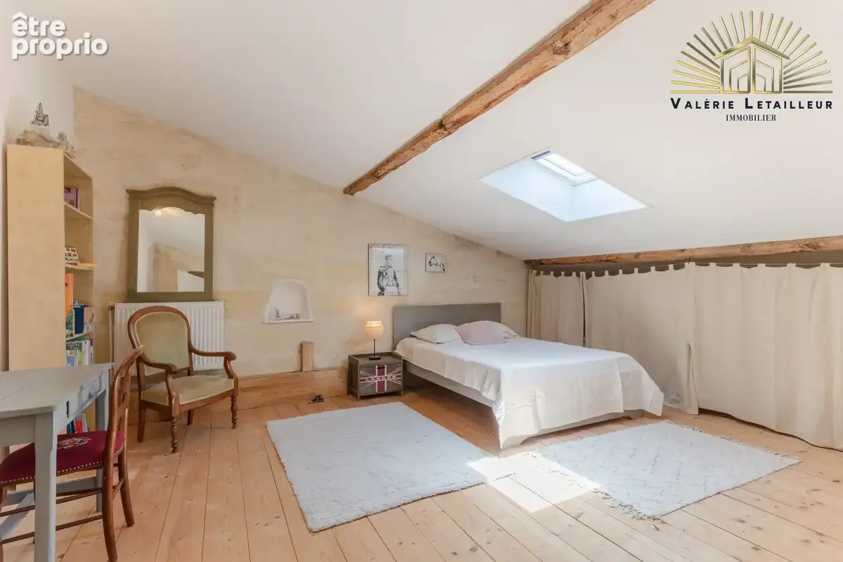 Bruges limite Le Bouscat   Une élégante maison en pierre de 302 m2 au charme préservé - photo 13