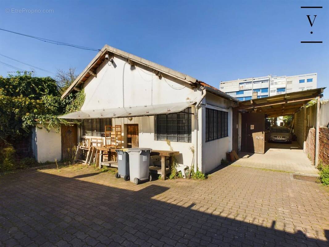 Commerce à BAGNOLET