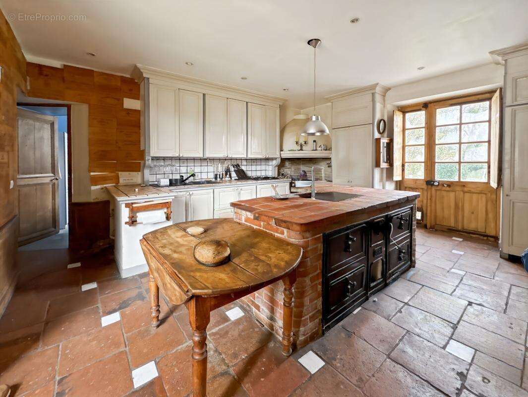 Maison à SAINT-JEAN-FROIDMENTEL