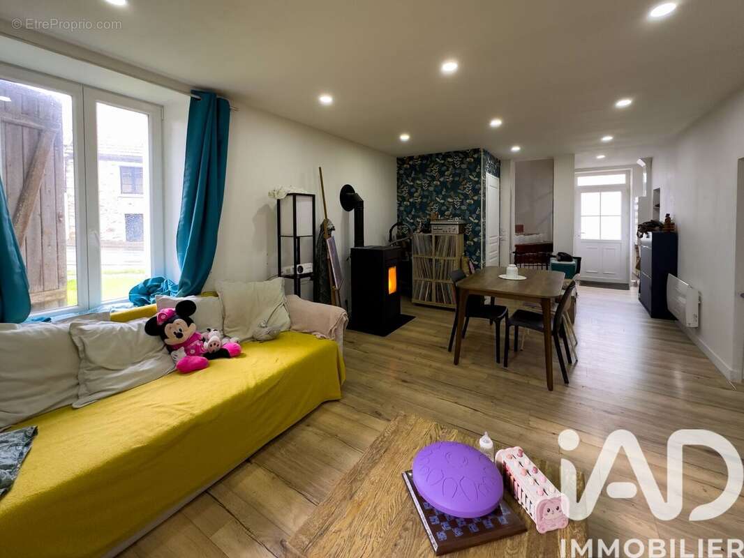 Maison 99 m² à Grisolles  - photo 2