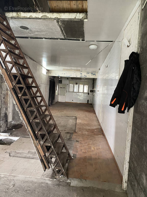 Parking à GROSBREUIL