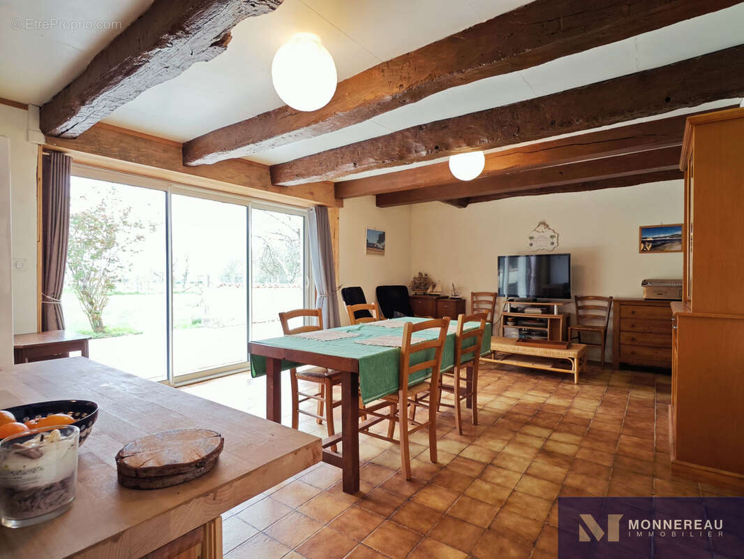 Maison à CONDEON