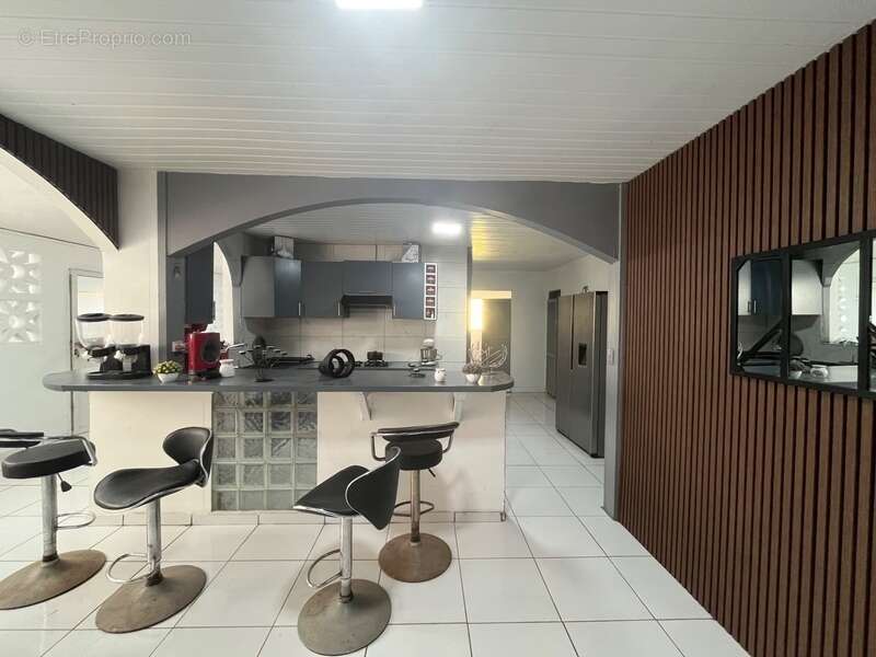 Appartement à KOUROU