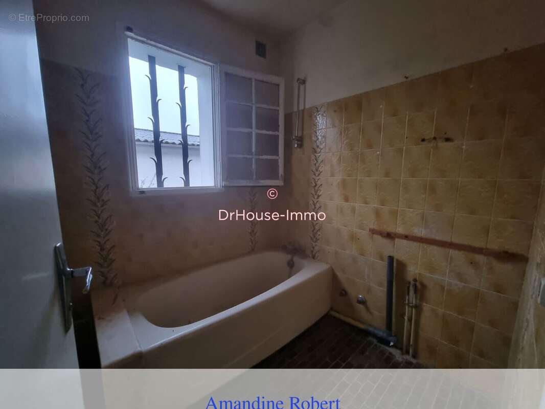 Maison à SAINT-EUTROPE-DE-BORN