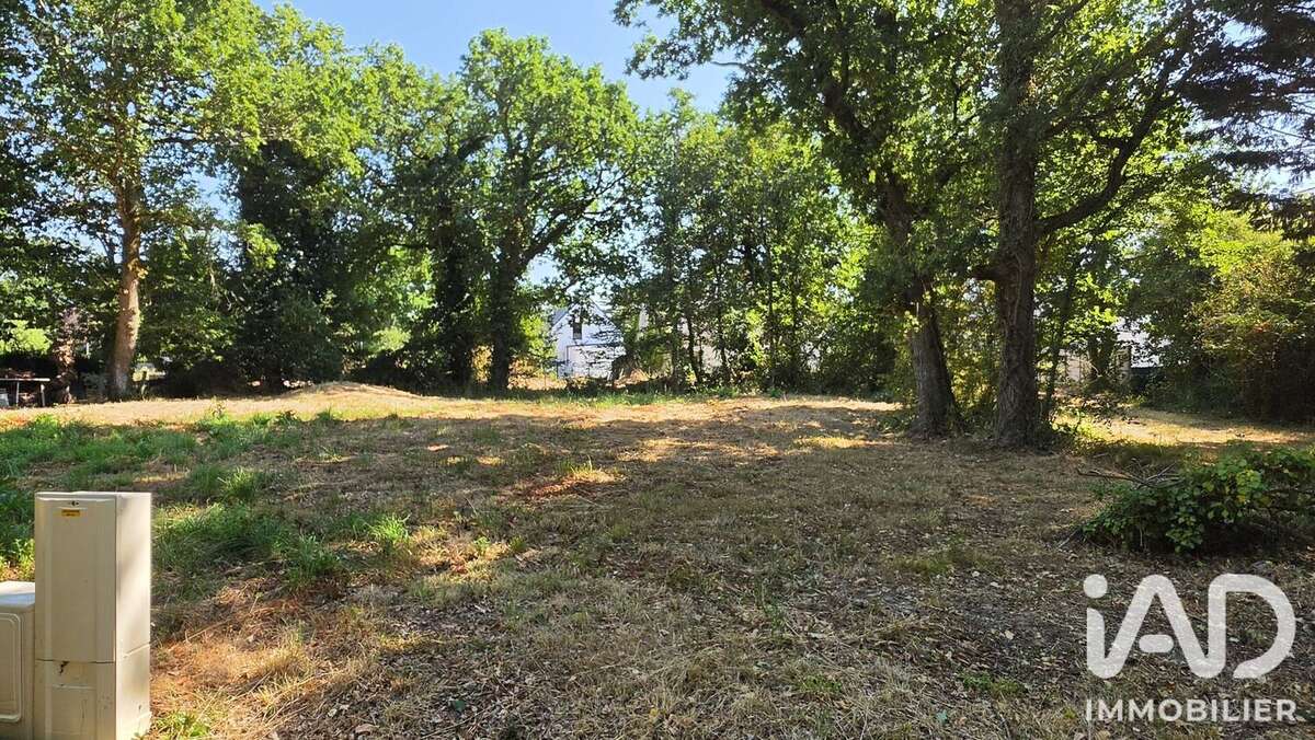 Terrain 410 m² à Le Tour-Du-Parc  - photo 2