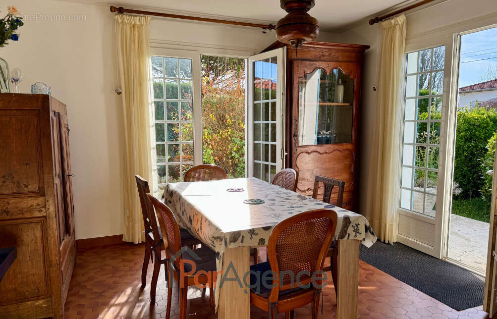 Maison à VAUX-SUR-MER