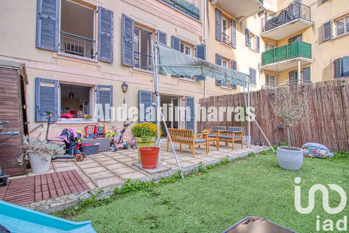 Photo 9 - Appartement à VILLENEUVE-LA-GARENNE