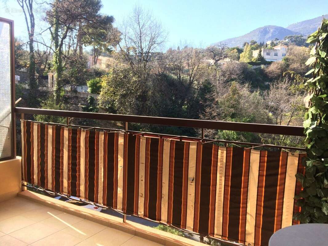 Appartement à ROQUEBRUNE-CAP-MARTIN