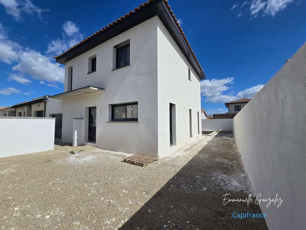 Villa contemporaine 150 m² à BASSAN (34) - photo 4