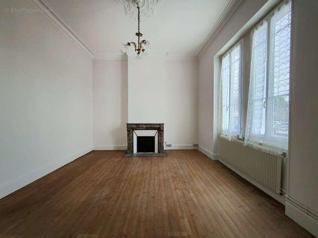 Maison à CASTRES-GIRONDE