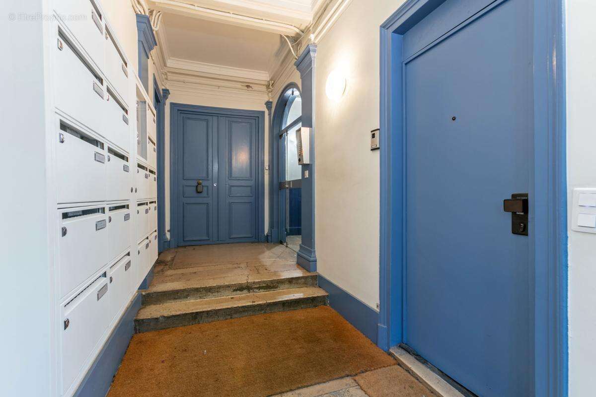 Appartement à PARIS-12E
