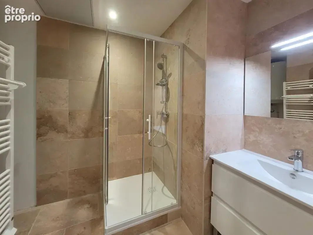 Appartement À Vendre - photo 5