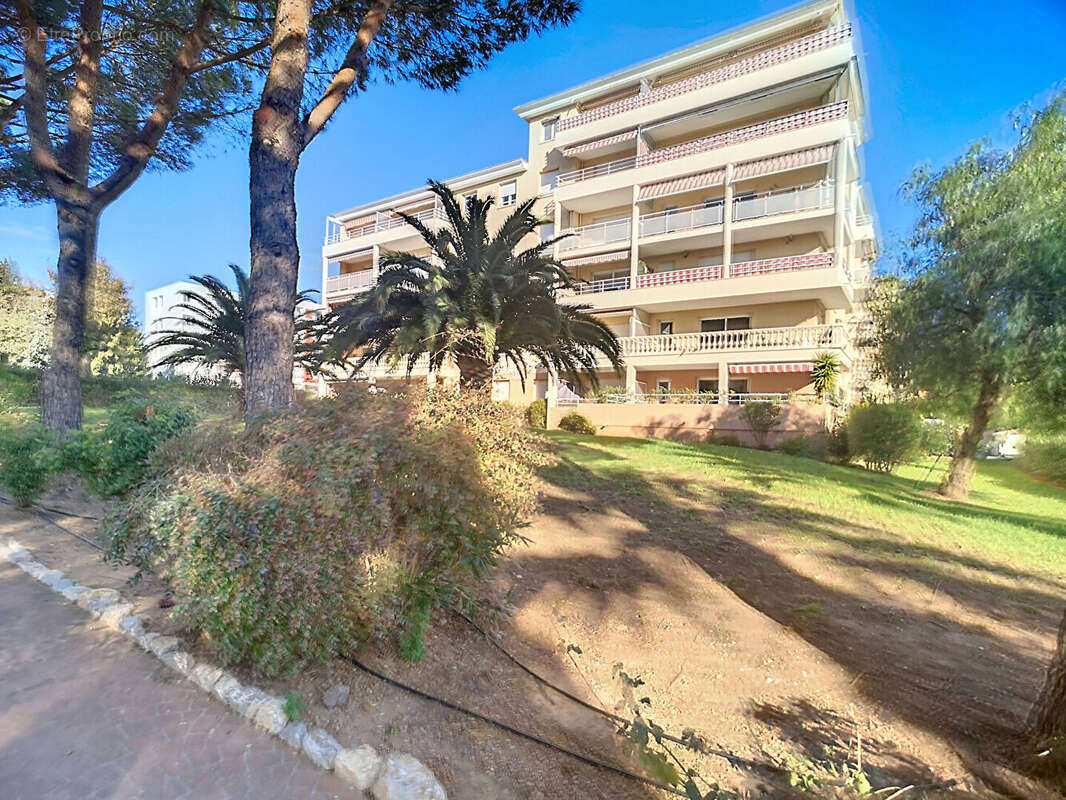 Appartement à FREJUS