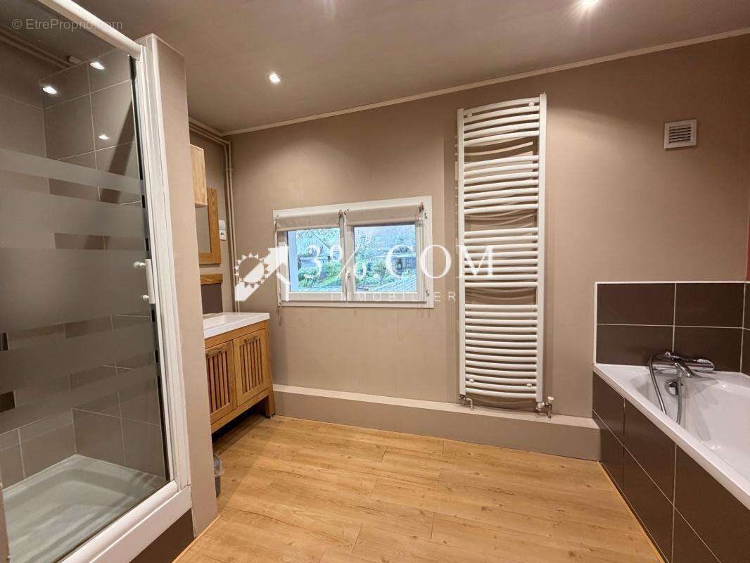 Maison à SAINT-LEONARD