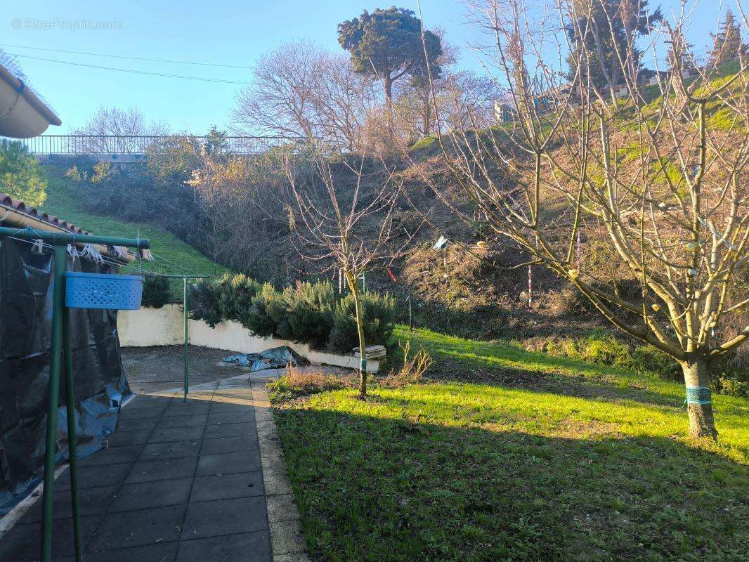 Villa plain pied de 130 m2 entourée de nature sur terrain de 4539 m2 avec  PISCINE - photo 11