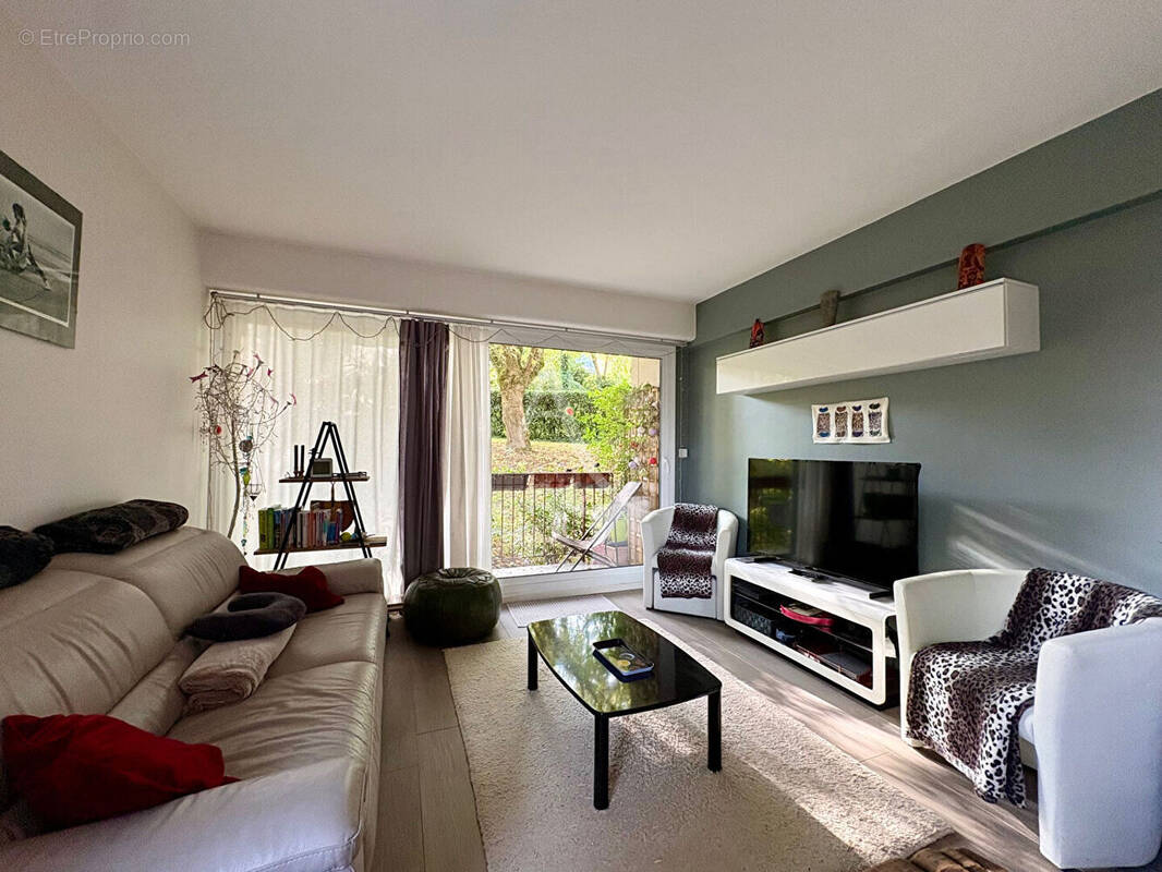 Appartement à GIF-SUR-YVETTE