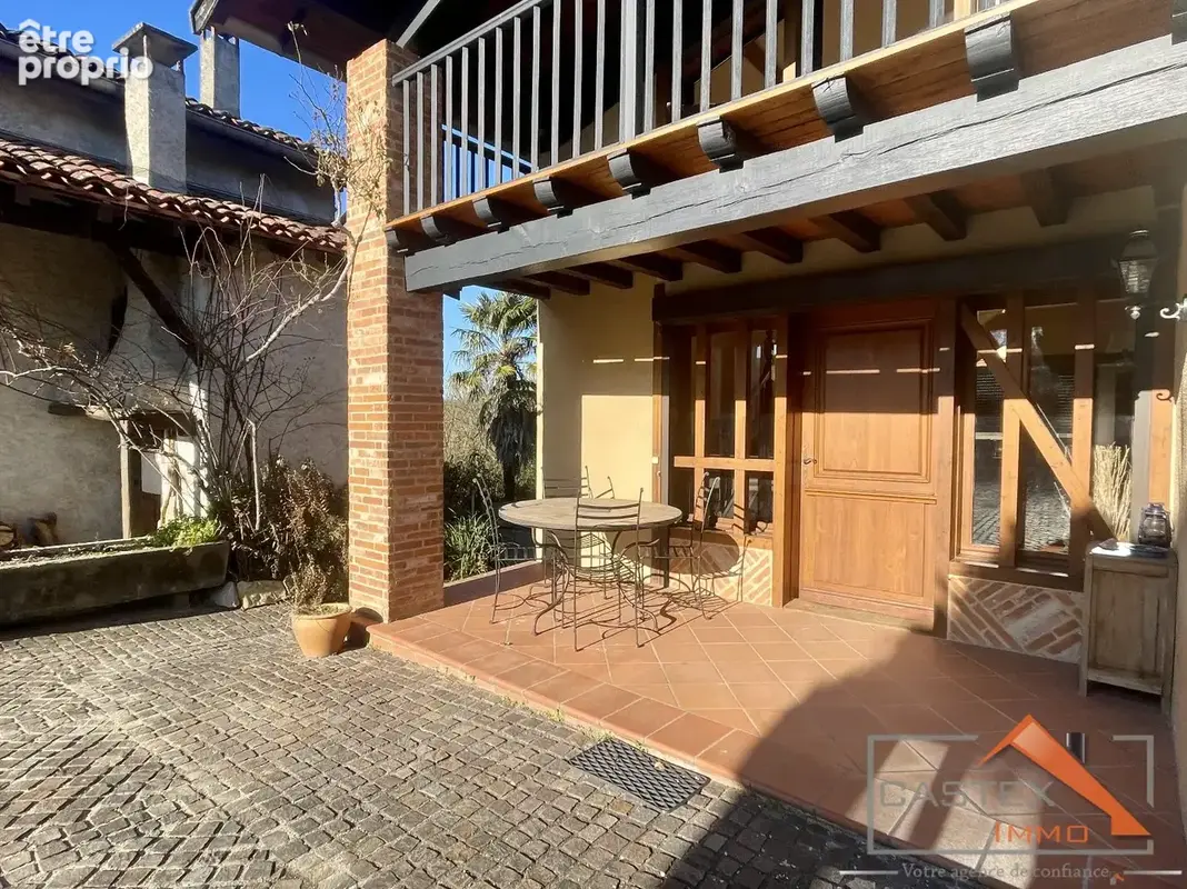 Deux Maisons de Charme avec Cour et Terrain, Idéal Gîte ou Famille ! - photo 2