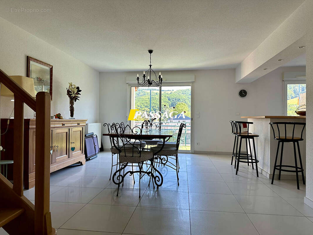 Appartement à SAINT-GENIEZ-D&#039;OLT