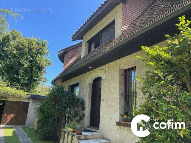 Maison à BIZANOS