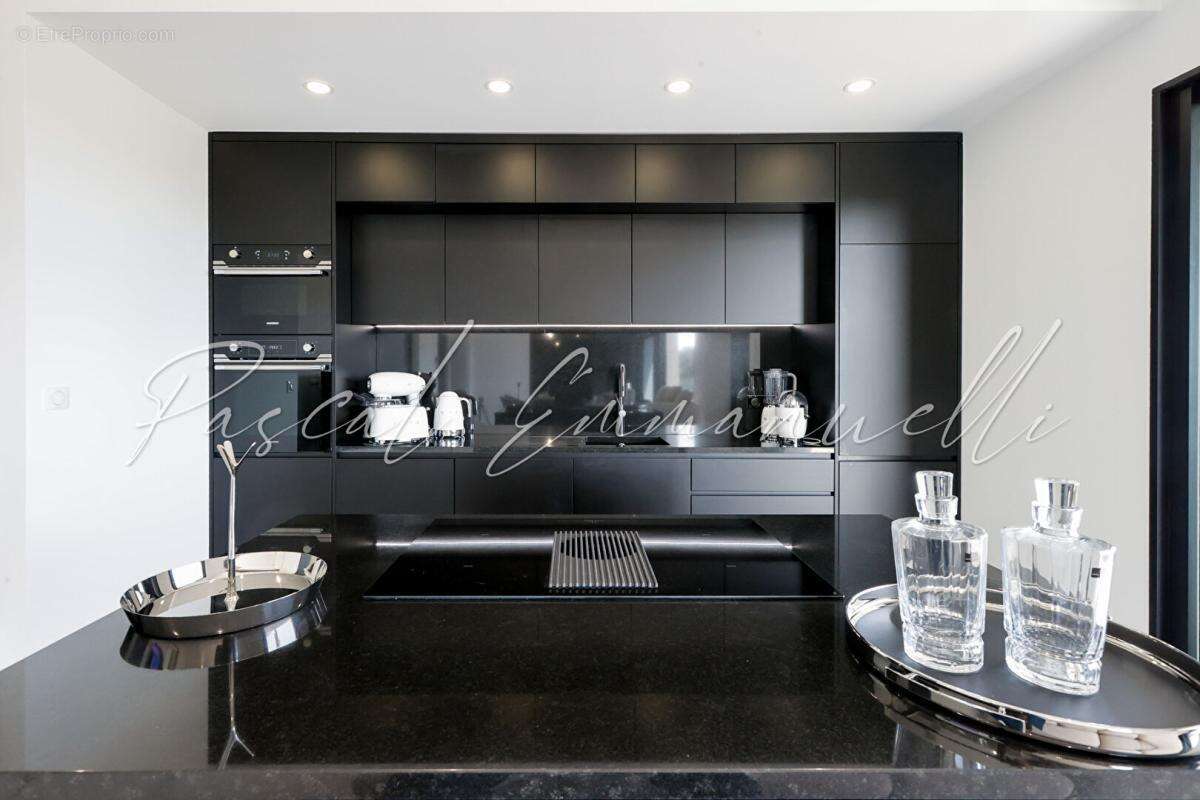 Appartement à VILLENEUVE-LOUBET